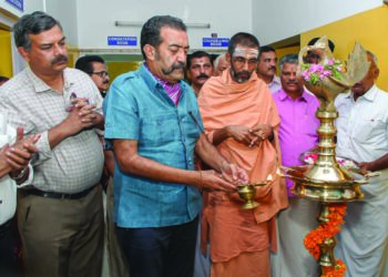 അട്ടപ്പാടി സ്വാമി വിവേകാനന്ദ മെഡിക്കല്‍ മിഷന്റെ അനുബന്ധസ്ഥാപനമായി പാലക്കാട് വടക്കന്തറയില്‍ ആരംഭിച്ച  ദേവി ഡി-അഡിക്ഷന്‍ ആന്റ് റിഹാബിലിറ്റേഷന്‍ സെന്റര്‍ മുന്‍ ഡിജിപി ഋഷിരാജ് സിങ് ഉദ്ഘാടനം ചെയ്യുന്നു.