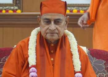 ചിത്രം : സ്വാമി ഗൗതമാനന്ദ